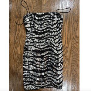 Aidan Mattox Designer Black and Silver Sequins short Dress Size US 0